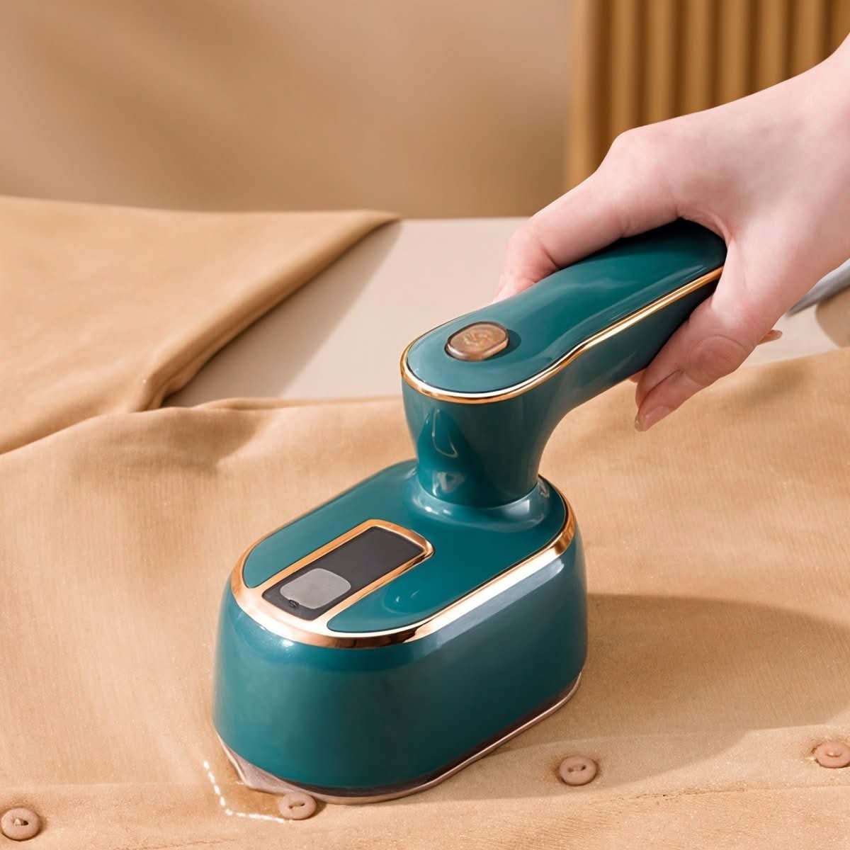 BowLift | Portable Travel Steamer for Wrinkle-Free Outfits