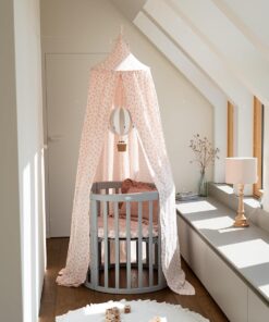 Waldin Oval Baby-Bett Mitwachsend Komplett Set 7in1, Gitterbett, Kinderbett mit Matratze, Wickelkommode, Beistellbett, Holz Weiß